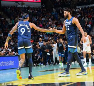 他完全交出 他完全交出